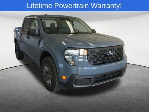 New 2025 Ford Maverick XLT image 17