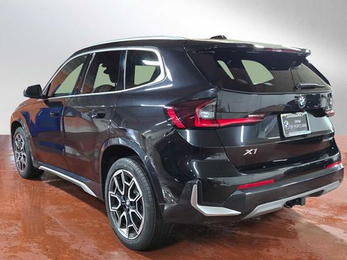 Used 2025 BMW X1 xDrive28i w/ Premium Package image 5