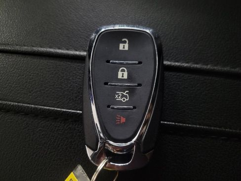 Used 2021 Chevrolet Blazer LT FWD image 32