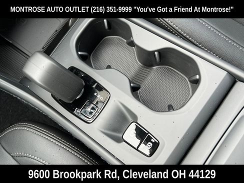 New 2026 Volvo XC40 B5 Plus w/ Climate Package AWD/4WD image 25