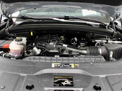 Used 2024 Jeep Grand Cherokee L Laredo AWD/4WD image 16