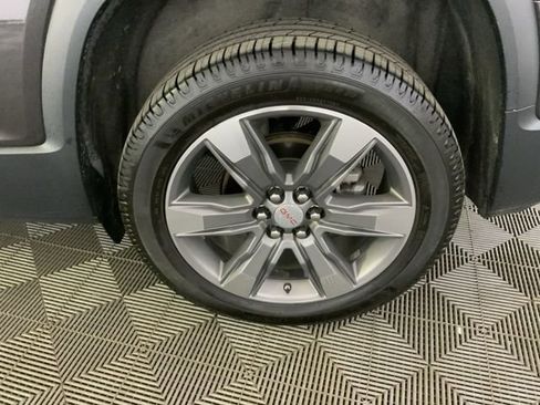Used 2018 GMC Acadia SLT AWD/4WD image 10