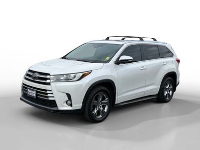 Used 2017 Toyota Highlander Limited Platinum