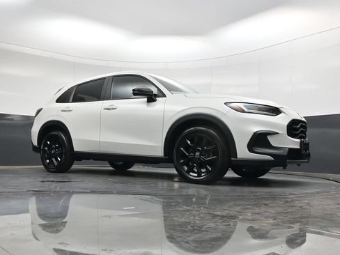 Used 2023 Honda HR-V Sport image 29