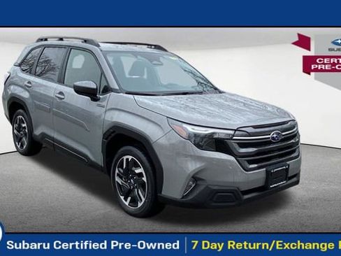 Certified 2025 Subaru Forester Premium AWD/4WD image 1