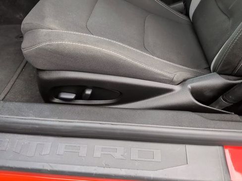 Used 2021 Chevrolet Camaro LT w/ RS Package image 14