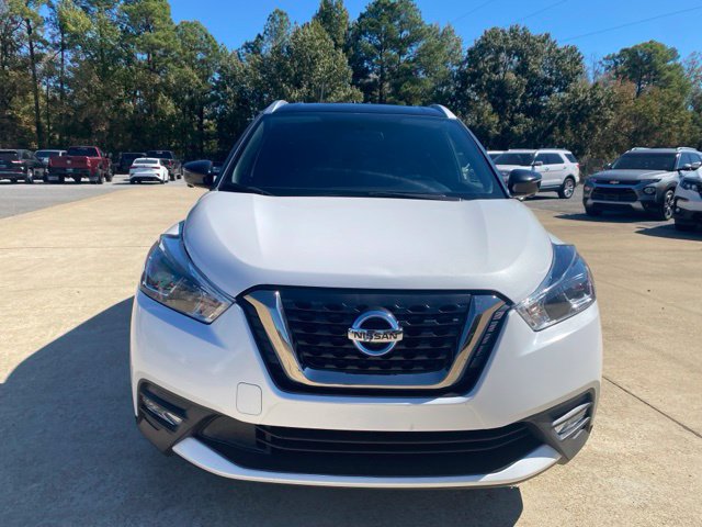 Used 2019 Nissan Kicks SR FWD image 8