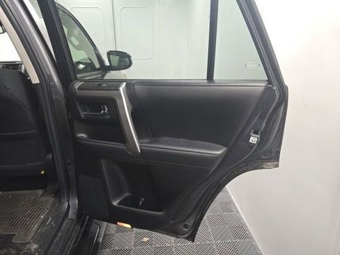 Used 2021 Toyota 4Runner SR5 AWD/4WD image 15
