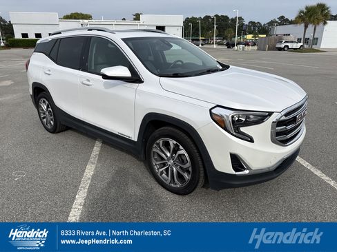 Used 2020 GMC Terrain SLT w/ Preferred Package image 1
