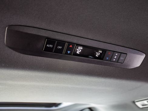 Used 2024 Toyota Sienna XSE w/ XSE Plus Package AWD/4WD image 43