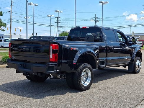 Certified 2026 Ford F450 Platinum w/ FX4 Off-Road Package AWD/4WD image 11