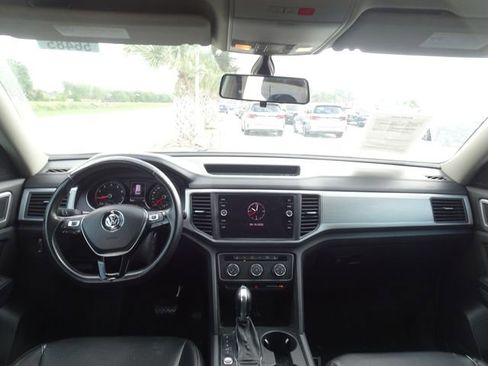 Used 2018 Volkswagen Atlas SE image 11