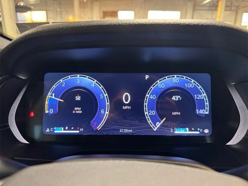 Used 2025 Jeep Grand Cherokee Laredo w/ Luxury Tech Group I image 14