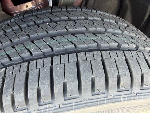 New 2025 Jeep Grand Cherokee Laredo image 28