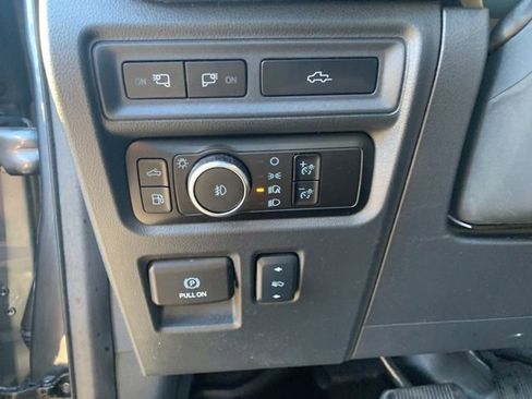 Certified 2024 Ford F150 Platinum w/ Equipment Group 702A High AWD/4WD image 25