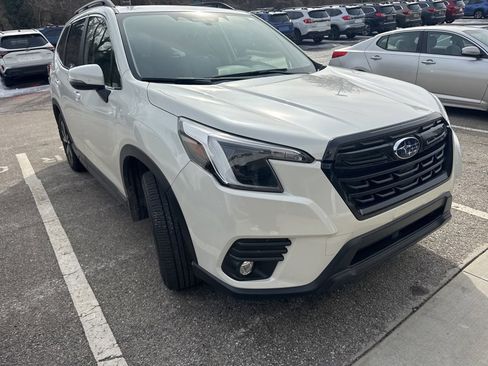 Used 2024 Subaru Forester Limited image 2