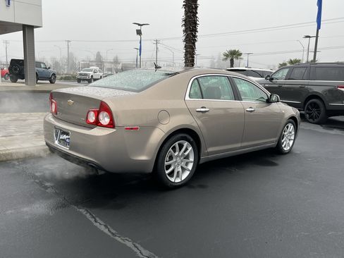 Used 2008 Chevrolet Malibu LTZ w/ Rear Power Package image 3