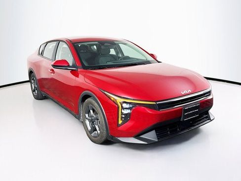 Used 2025 Kia K4 FWD image 3