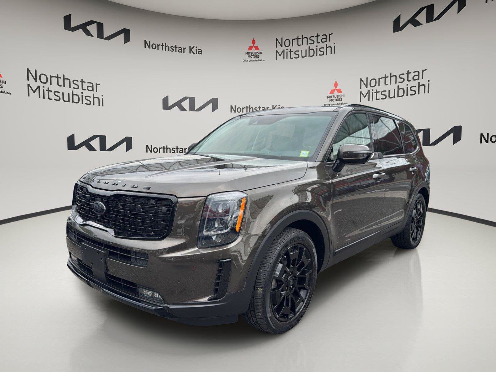 Used 2021 Kia Telluride SX w/ SX Prestige Package AWD/4WD image 1