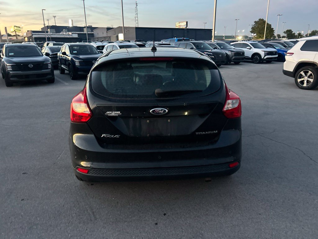 Used 2012 Ford Focus Titanium FWD image 6