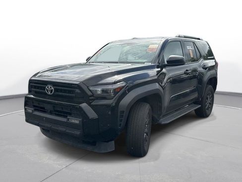 Used 2025 Toyota 4Runner SR5 AWD/4WD image 2