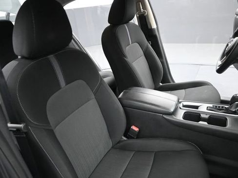 Used 2024 Nissan Sentra SV FWD image 26