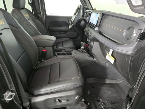 New 2025 Jeep Wrangler Unlimited Rubicon 392 image 27