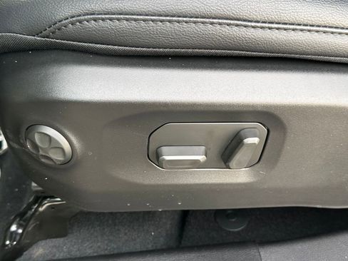 New 2025 Jeep Wrangler Sahara w/ Technology Group image 20