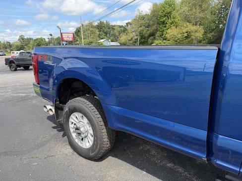 Used 2022 Ford F350 XLT w/ XLT Value Package AWD/4WD image 18