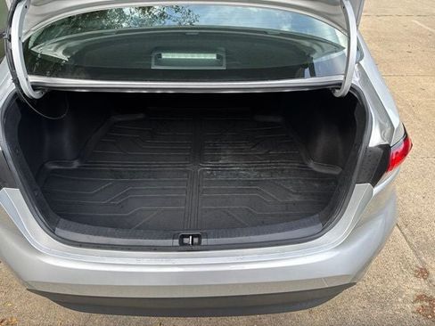 Used 2023 Toyota Corolla LE FWD image 22