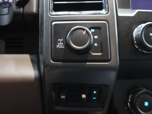 Used 2021 Ford F250 XLT w/ XLT Premium Package AWD/4WD image 50