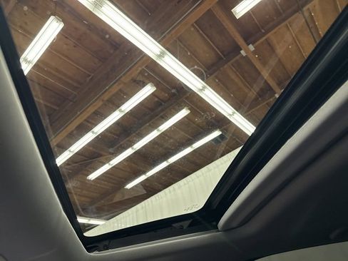 Used 2020 Honda CR-V Touring image 18