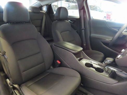 Used 2023 Chevrolet Malibu LT image 6