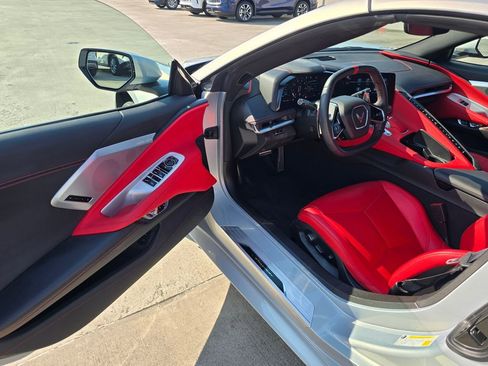 Used 2021 Chevrolet Corvette Stingray Preferred Conv w/ Z51 Performance Package image 15