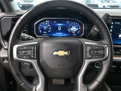 Used 2026 Chevrolet Silverado 3500 LT AWD/4WD image 15