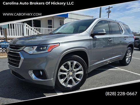 Used 2021 Chevrolet Traverse Premier image 1