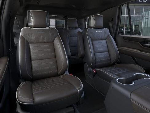 New 2026 GMC Yukon Denali Ultimate AWD/4WD image 17