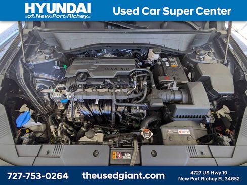 Certified 2025 Hyundai Kona SE FWD image 12