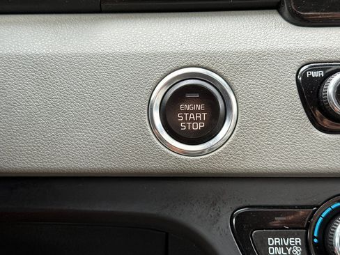 Used 2019 Kia Niro EX Premium w/ Sunroof Package image 23