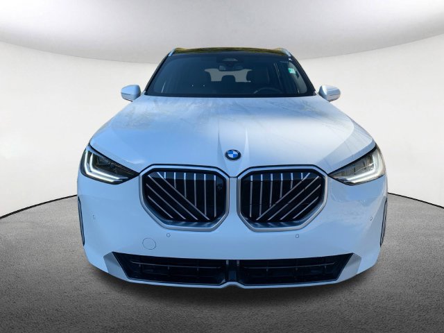 Used 2026 BMW X3 xDrive30i AWD/4WD image 3