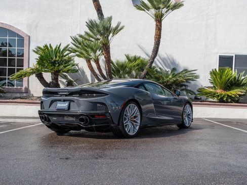 New 2026 McLaren GTS image 4