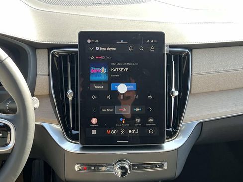 New 2026 Volvo XC90 T8 Plus image 16