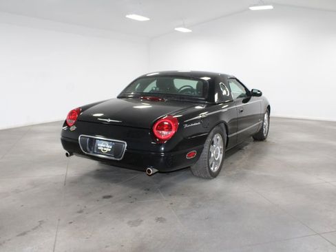 Used 2005 Ford Thunderbird image 9
