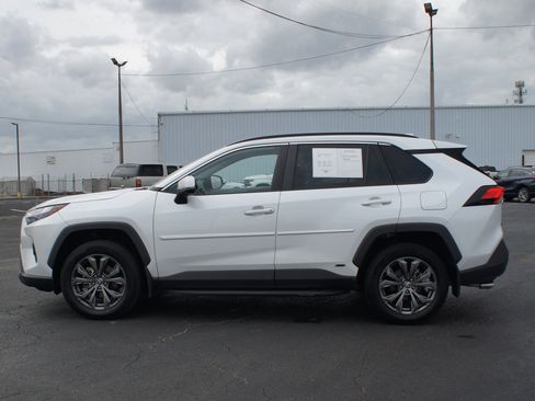 Used 2023 Toyota RAV4 XLE Premium AWD/4WD image 13