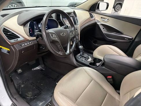 Used 2018 Hyundai Santa Fe Sport FWD image 17