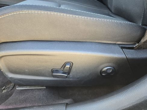 Used 2018 Dodge Charger SXT Plus w/ Driver Convenience Group image 16