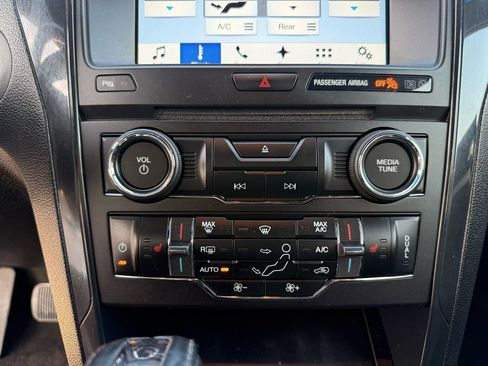 Used 2017 Ford Explorer XLT w/ Equipment Group 202A image 24