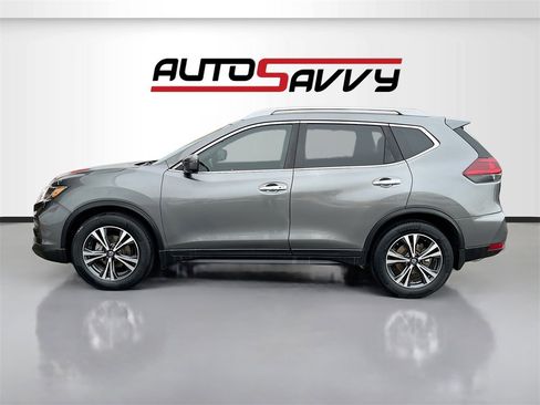 Used 2020 Nissan Rogue SV w/ Premium Package image 4