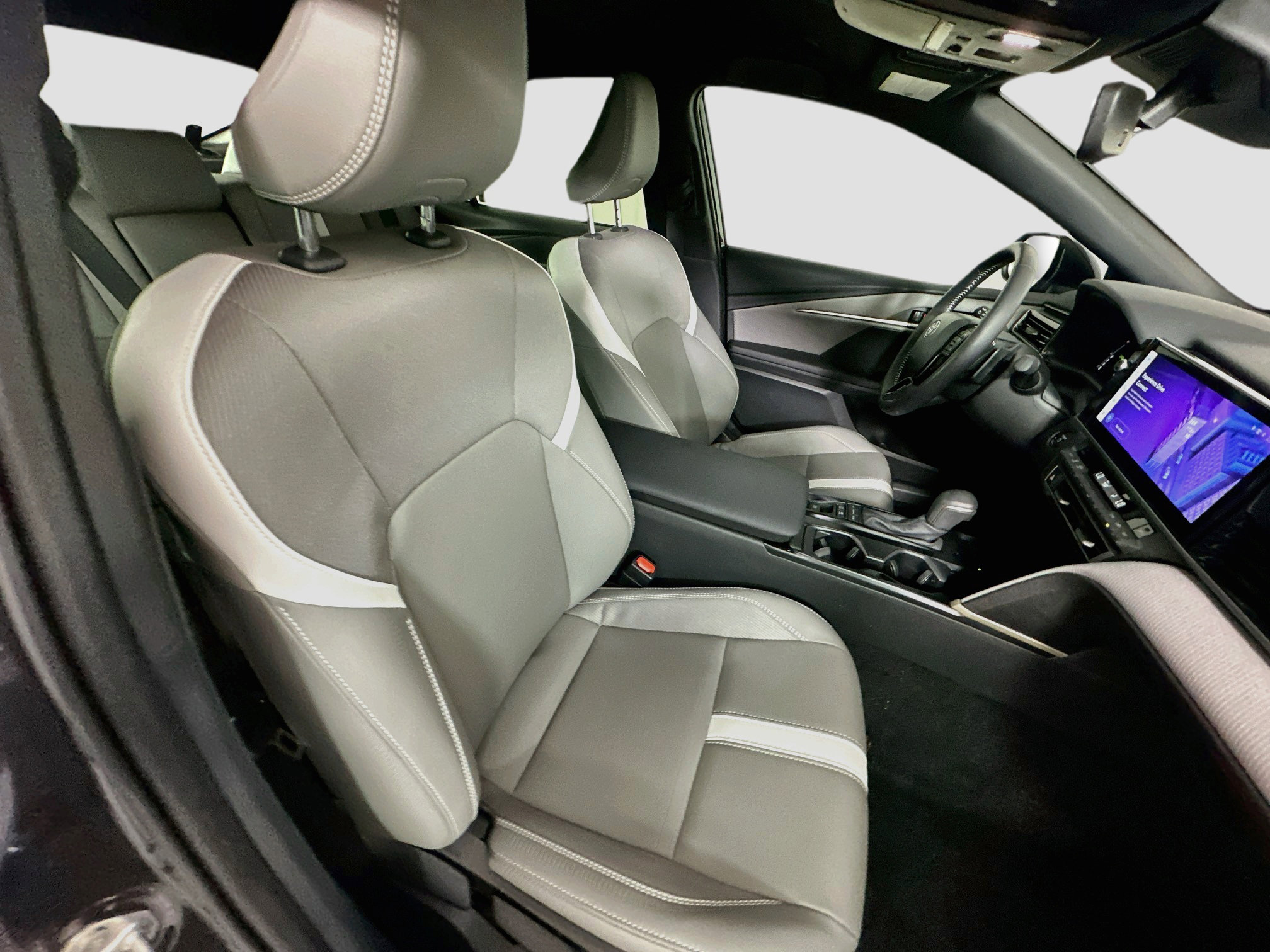 Used 2026 Toyota Camry SE w/ Multimedia Upgrade Package FWD image 30