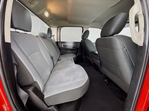 Used 2021 RAM 1500 Classic SLT AWD/4WD image 29
